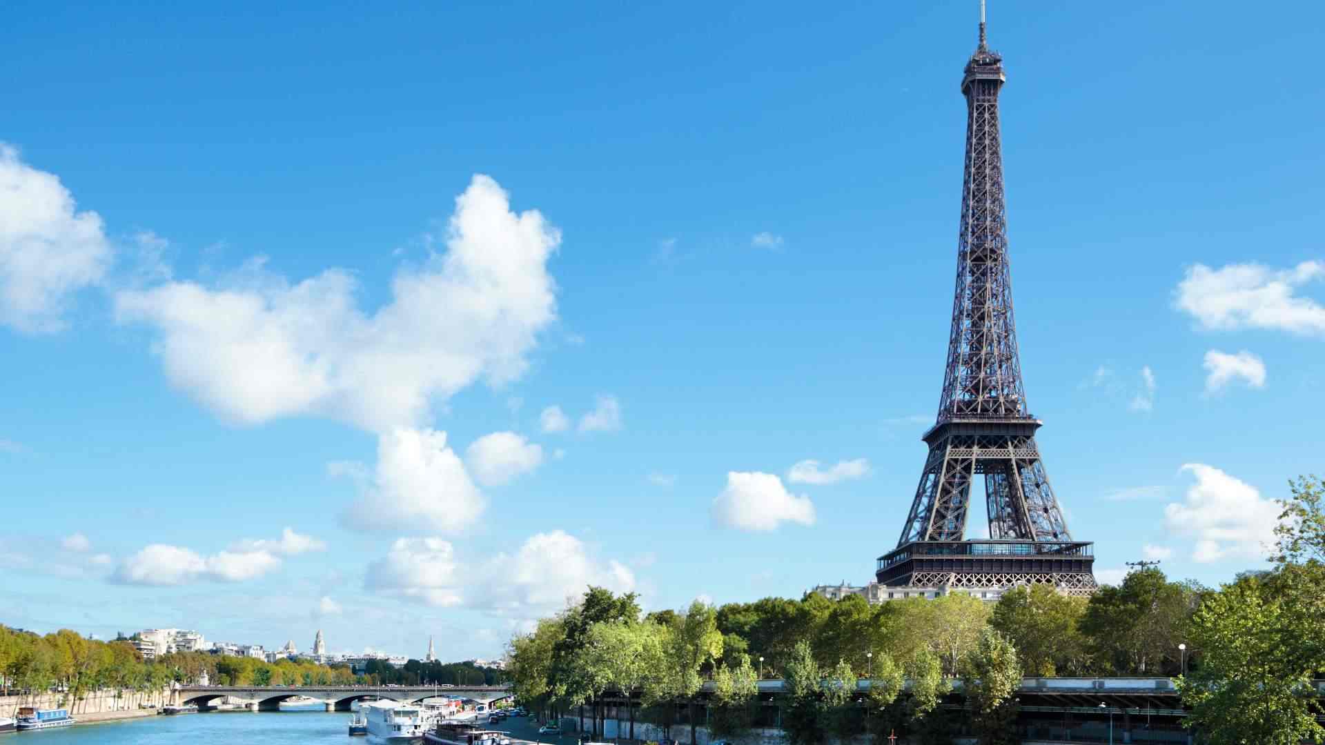 eiffel-tower-view